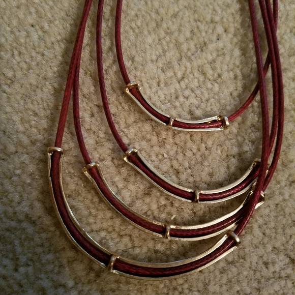 Red Leather and gold tone Choker Necklace 💋 - Picture 7 of 7